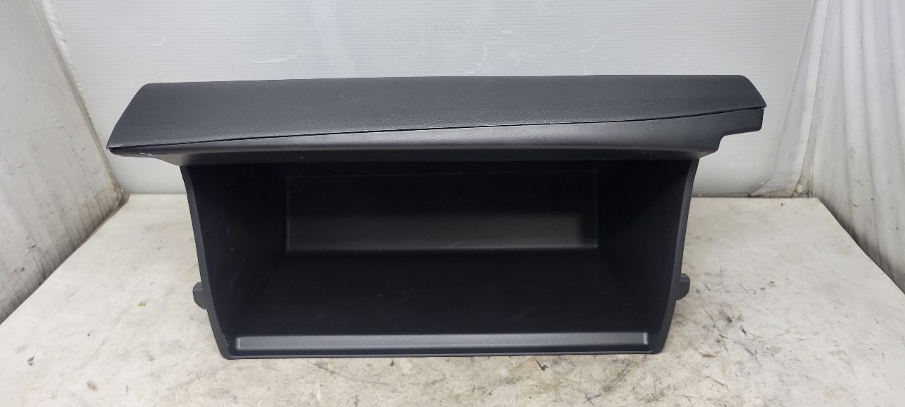 2023 SUBURBN15 RH DASH GLOVE BOX JET BLACK 33064 - image 10
