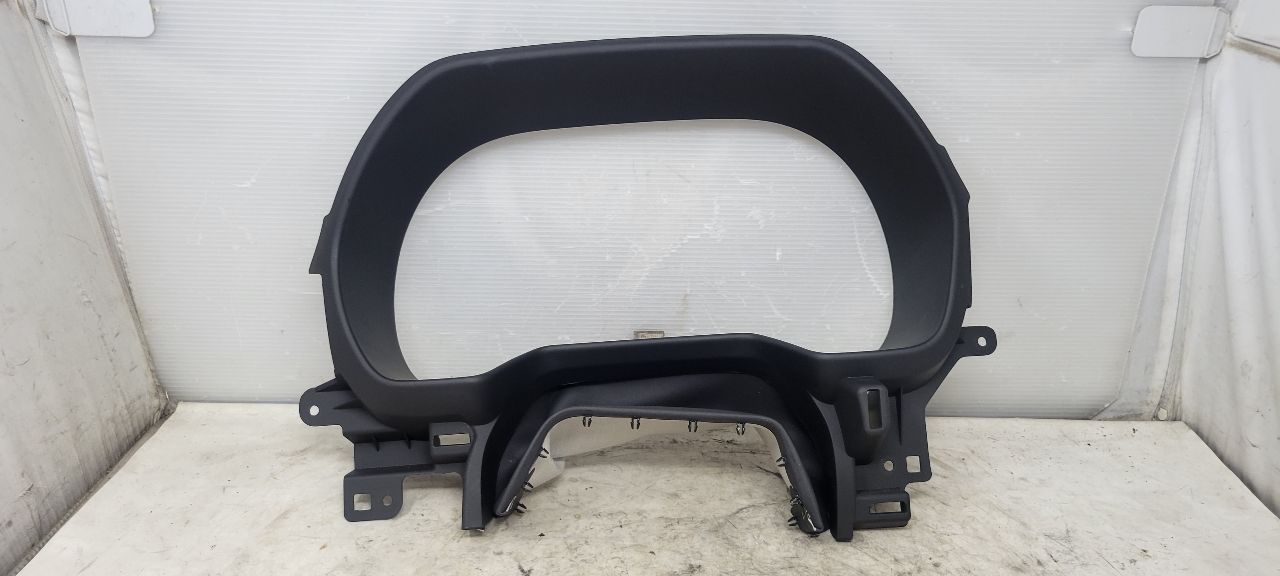 2023 SUBURBN15 CLUSTER SPEEDO BEZEL TRIM SURROUND 33066 - image 6