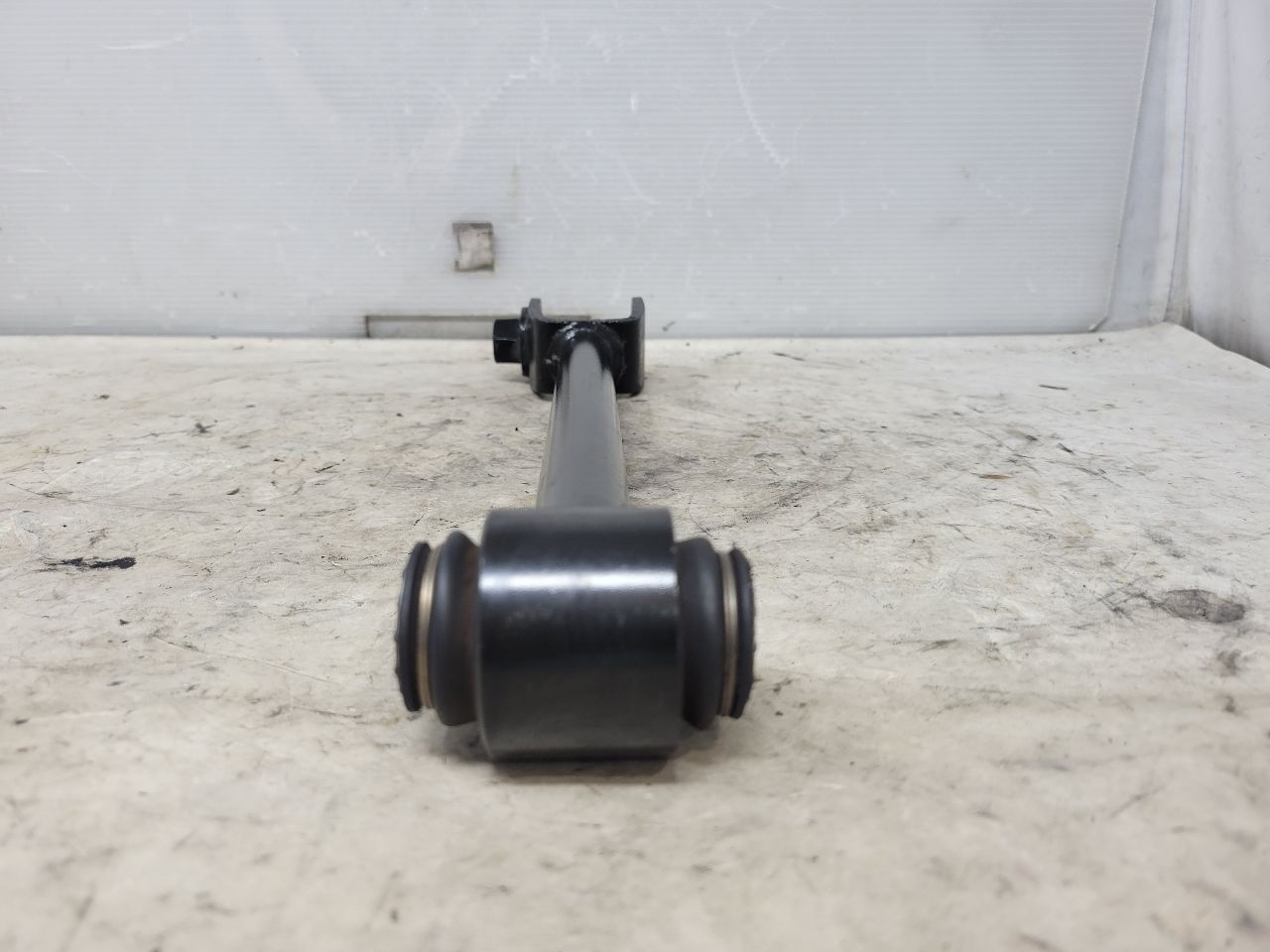 2023 SUBURBN15 REAR UPPER LATERAL LINK 85148035 37K 33072 - image 5