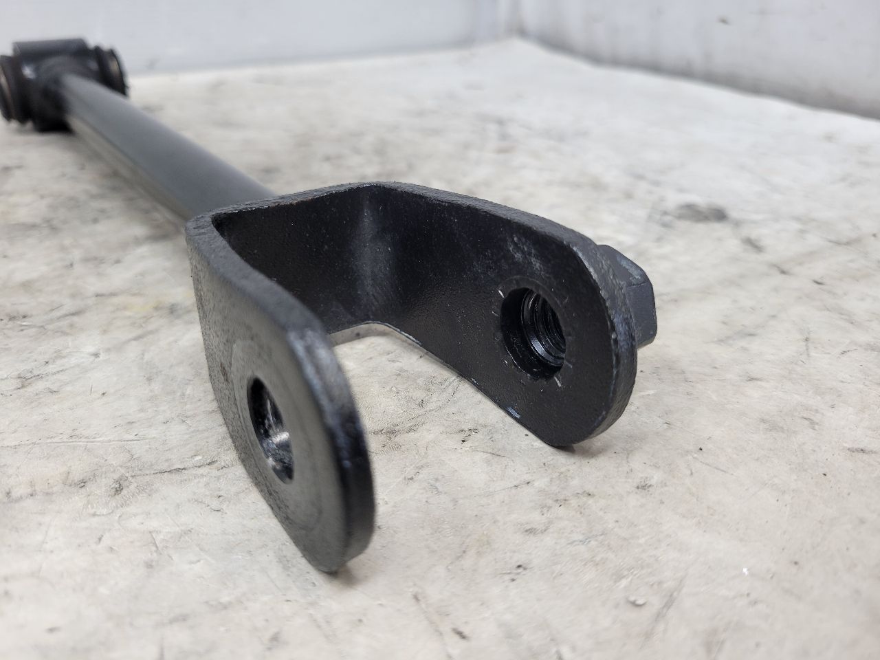 2023 SUBURBN15 REAR UPPER LATERAL LINK 85148035 37K 33072 - image 11