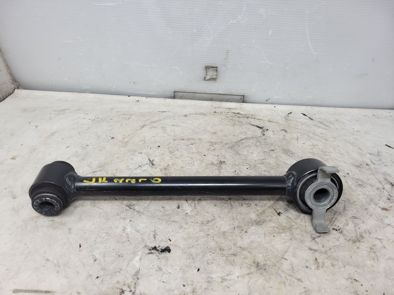 2023 SUBURBN15 LH REAR LOWER LATERAL LINK 85148036 33073 - image 1