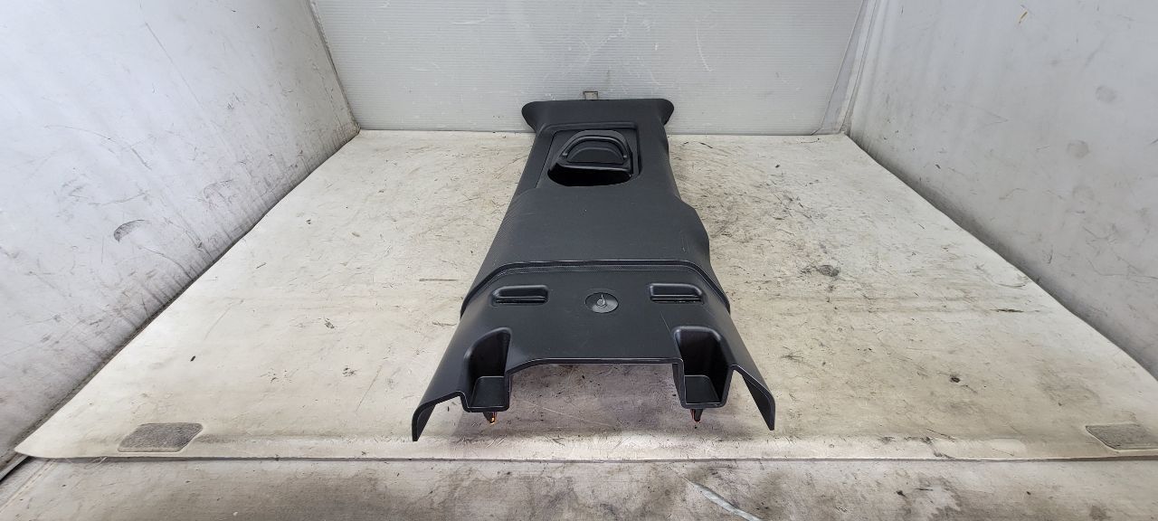 2023 SUBURBN15 RH UPPER B PILLAR TRIM 84883096 33078 - image 5