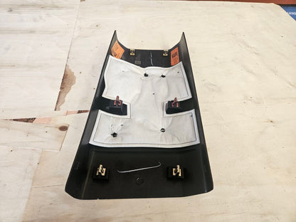 2023 SUBURBN15 LH B PILLAR MID CENTER TRIM 84701426 33081 - image 9
