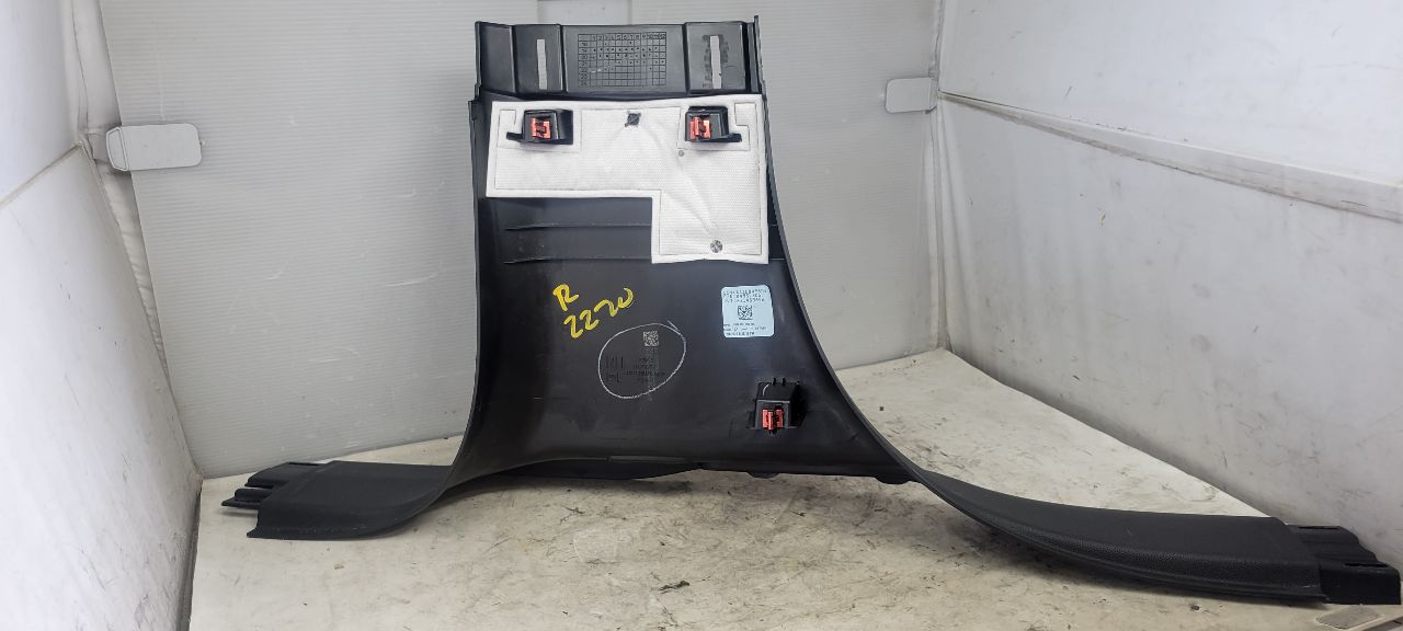 2023 SUBURBN15 RH B PILLAR LOWER TRIM 84954505 33082 - image 5