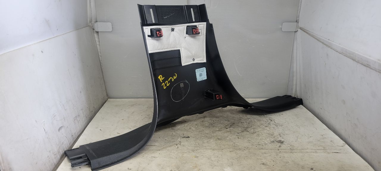 2023 SUBURBN15 RH B PILLAR LOWER TRIM 84954505 33082 - image 6