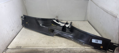 2023 SUBURBN15 RH B PILLAR LOWER TRIM 84954505 33082 - image 8