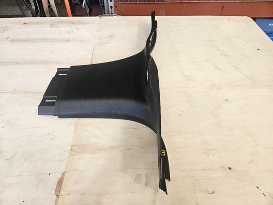 2023 SUBURBN15 LH B PILLAR LOWER TRIM 84954511 33083 - image 2