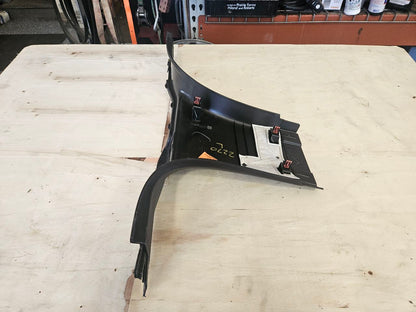 2023 SUBURBN15 LH B PILLAR LOWER TRIM 84954511 33083 - image 9