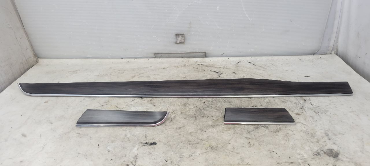 2023 SUBURBN15 DASH WOOD TRIM DRIFTWOOD 3 PIECE SET 33094 - image 2
