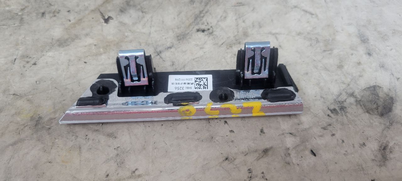 2023 SUBURBN15 DASH WOOD TRIM DRIFTWOOD 3 PIECE SET 33094 - image 7