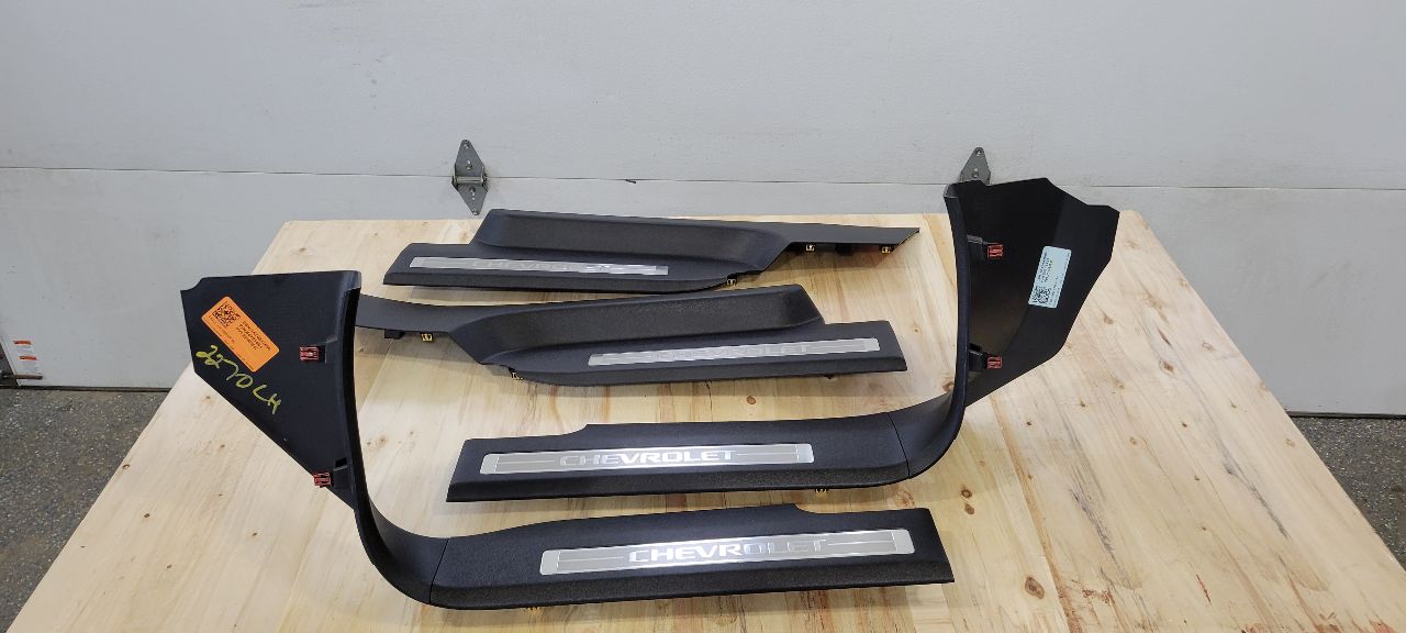 2023 SUBURBN15 FRONT & REAR DOOR SILL SCUFF PLATES 33106 - image 1