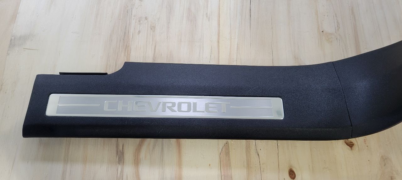 2023 SUBURBN15 FRONT & REAR DOOR SILL SCUFF PLATES 33106 - image 10