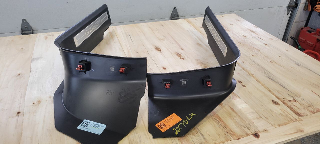 2023 SUBURBN15 FRONT & REAR DOOR SILL SCUFF PLATES 33106 - image 18