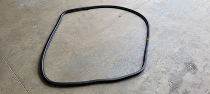 2023 SUBURBN15 RH REAR DOOR WEATHERSTRIPPING 33110 - image 7