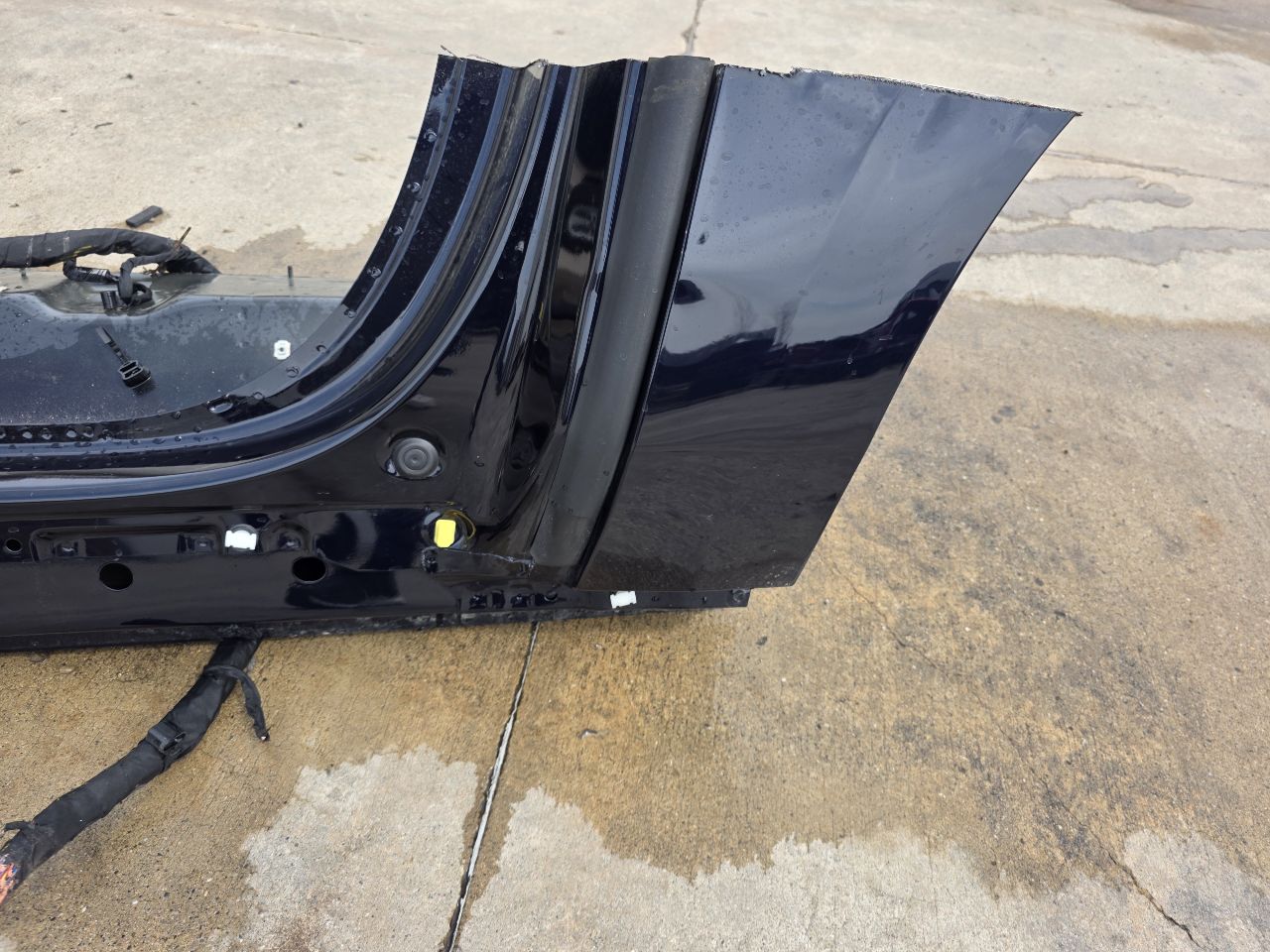2023 SUBURBN15 LH DRIVER ROCKER PANEL BLUE GLU 33113 - image 2