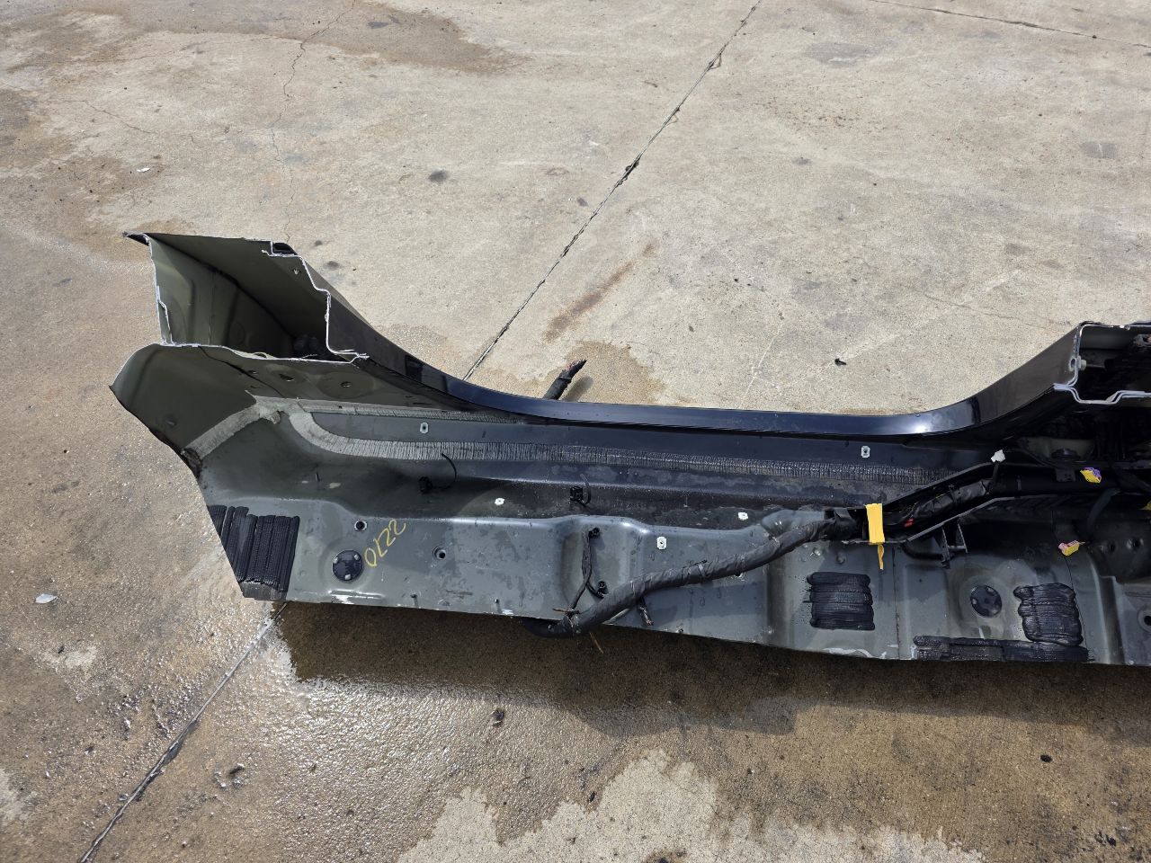 2023 SUBURBN15 LH DRIVER ROCKER PANEL BLUE GLU 33113 - image 15