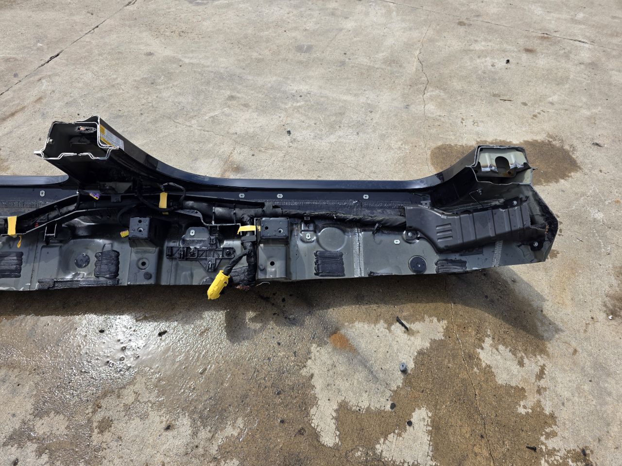 2023 SUBURBN15 LH DRIVER ROCKER PANEL BLUE GLU 33113 - image 16