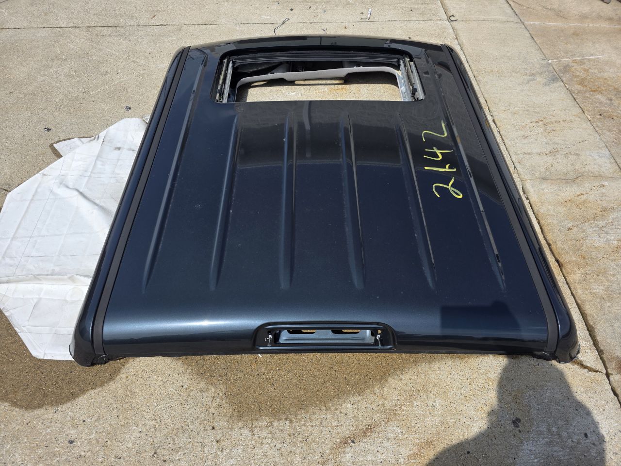 2018 SIERDEN15 ROOF CUT, CREW CAB GASOLINE METALLIC 33114 - image 1
