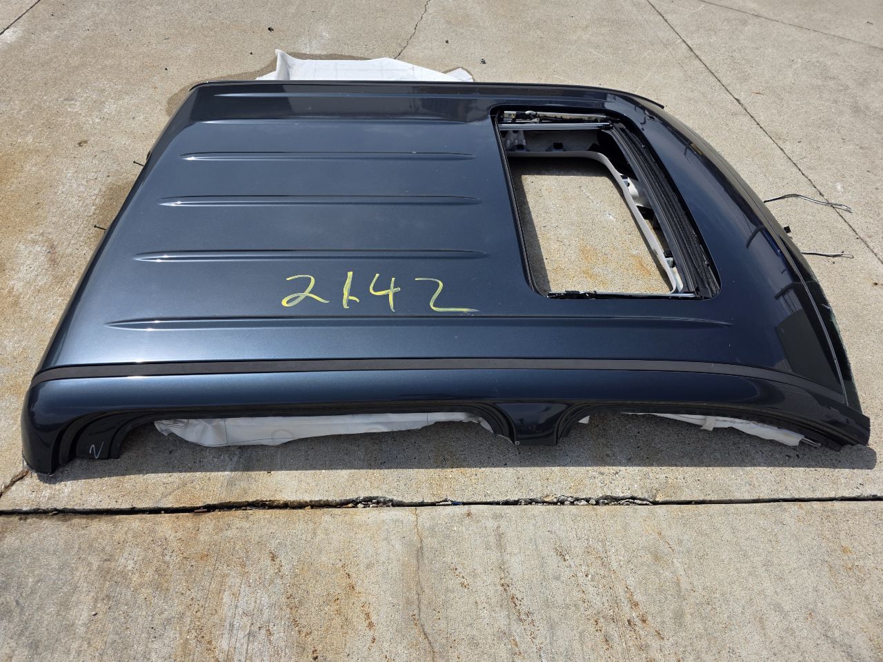2018 SIERDEN15 ROOF CUT, CREW CAB GASOLINE METALLIC 33114 - image 4