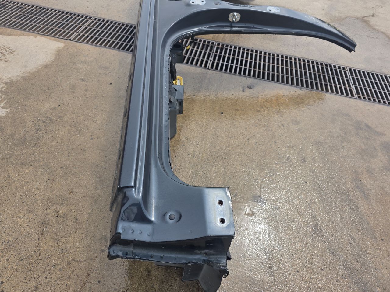 2018 SIERDEN15 RH CREW CAB ROCKER & PILLAR CUT GREY 33116 - image 10