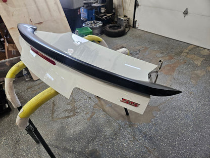 2015 CAMARO TRUNK DECKLID WHITE GAZ ZL1 SPOILER 33123 - image 2