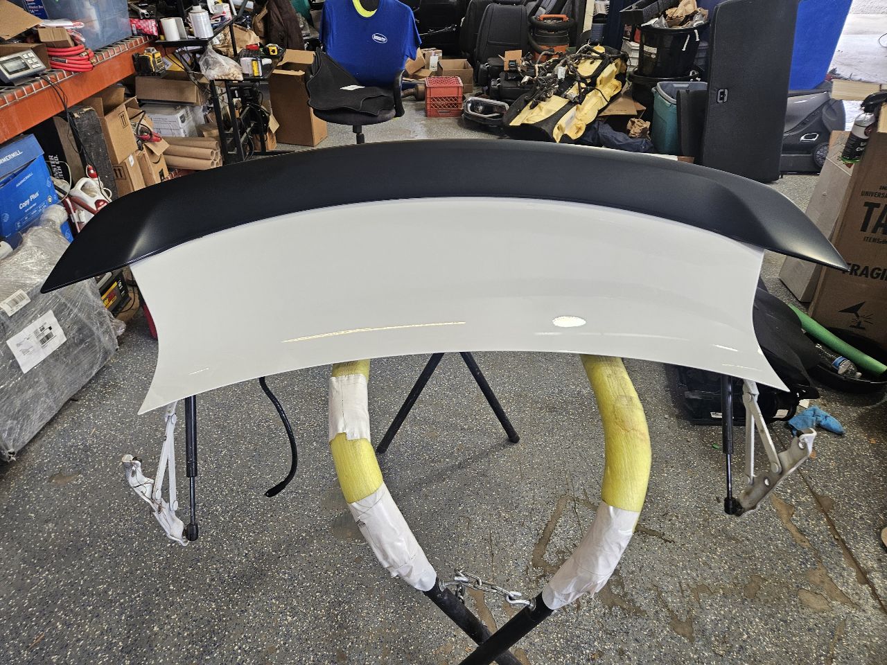 2015 CAMARO TRUNK DECKLID WHITE GAZ ZL1 SPOILER 33123 - image 5
