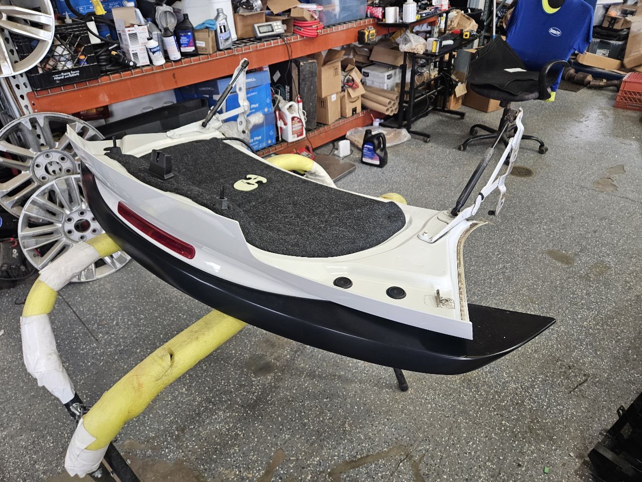 2015 CAMARO TRUNK DECKLID WHITE GAZ ZL1 SPOILER 33123 - image 18