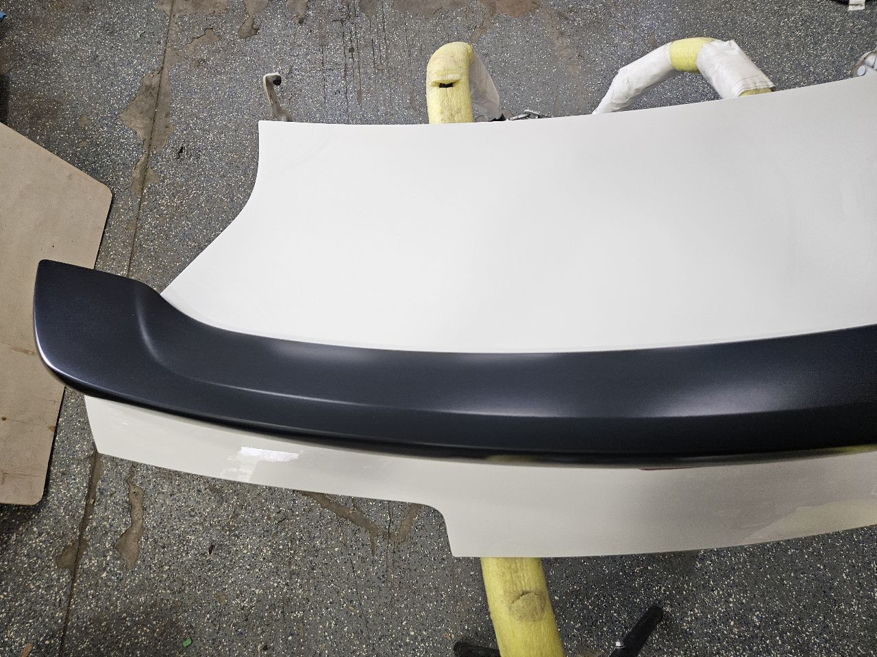2015 CAMARO TRUNK DECKLID WHITE GAZ ZL1 SPOILER 33123 - image 9