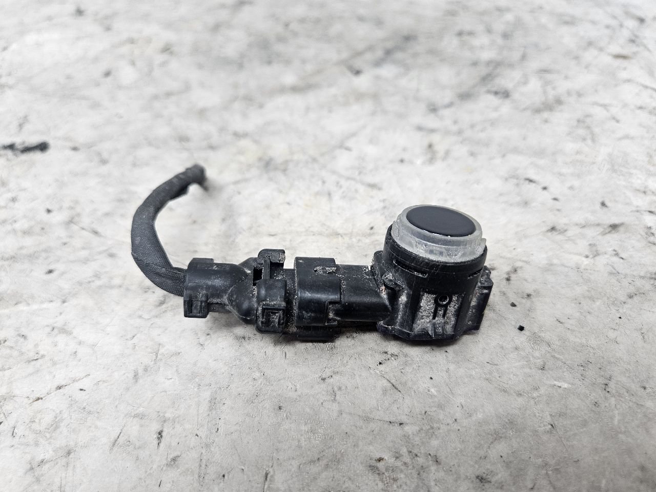 2023 SUBURBN15 OEM PARK SENSOR DARK BLUE GLU 33136 - image 2