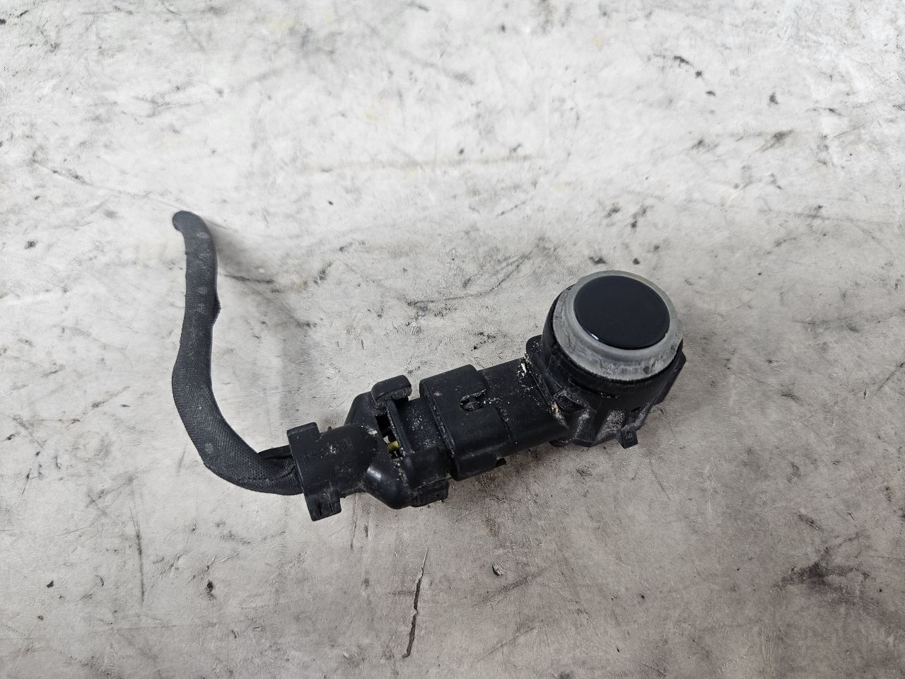2023 SUBURBN15 OEM PARK SENSOR DARK BLUE GLU 33136 - image 3