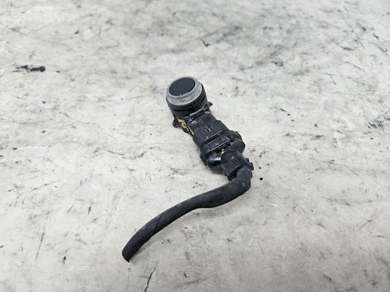 2023 SUBURBN15 OEM PARK SENSOR DARK BLUE GLU 33136 - image 5