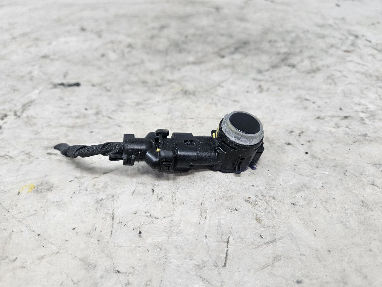 2023 SUBURBN15 OEM PARK SENSOR DARK BLUE GLU 33137 - image 1