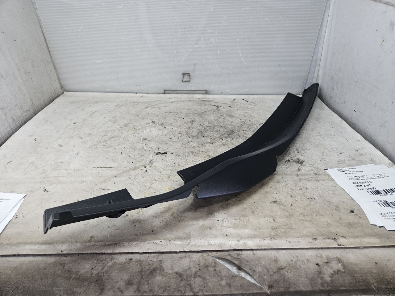 2023 SUBURBN15 TAILGATE LH INNER TRIM 84705364 33146 - image 5