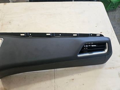 2023 SUBURBN15 FRONT DASH TRIM VENT BEZEL 86822079 33147 - image 9