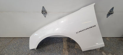 2015 CAMARO LH FENDER SUMMIT WHITE GAZ 000 33151 - image 1