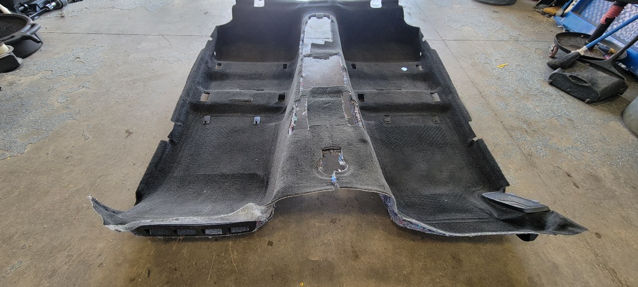 2015 CAMARO COUPE BLACK CARPET MILES CLEAN 33157 - image 2