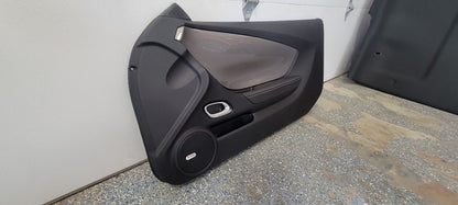 2015 CAMARO RH PASSENGER DOOR PANEL TRIM 33160 - image 3