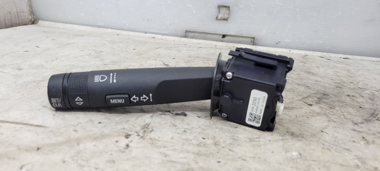 2015 CAMARO TURN SIGNAL SWITCH STALK 25991660 33205 - image 1