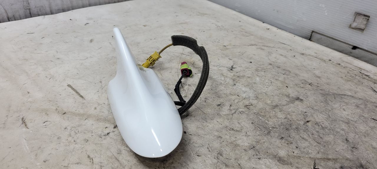 2015 CAMARO SHARK FIN ANTENNA WHATE GAZ 33214 - image 8