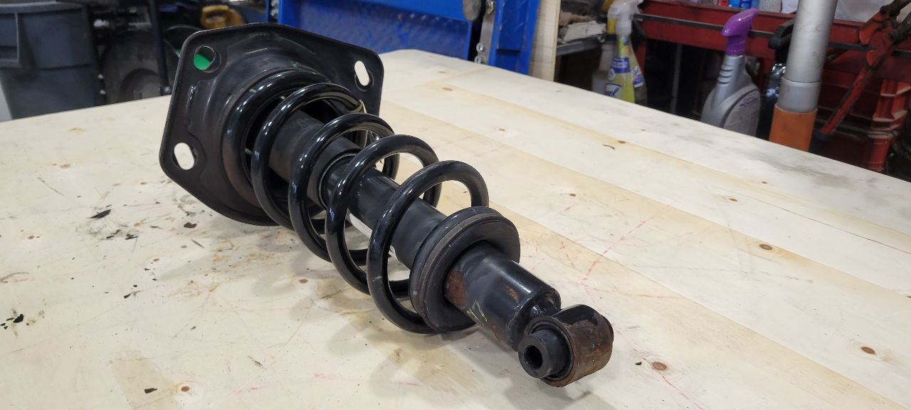 2015 CAMARO LH DRIVER REAR STRUT SS 1LE FE6 33222 - image 4