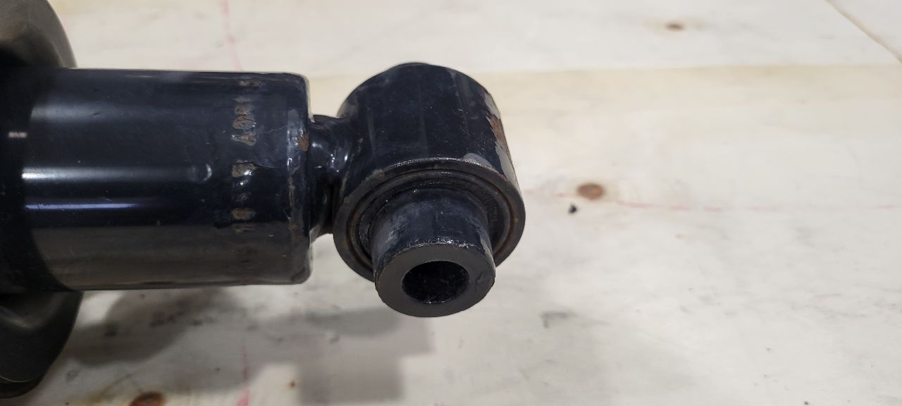 2015 CAMARO RH PASSENGER REAR STRUT SS 1LE 33223 - image 5