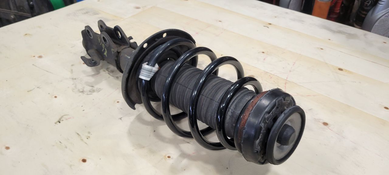 2015 CAMARO FRONT LH DRIVER STRUT SS 1LE 33224 - image 3
