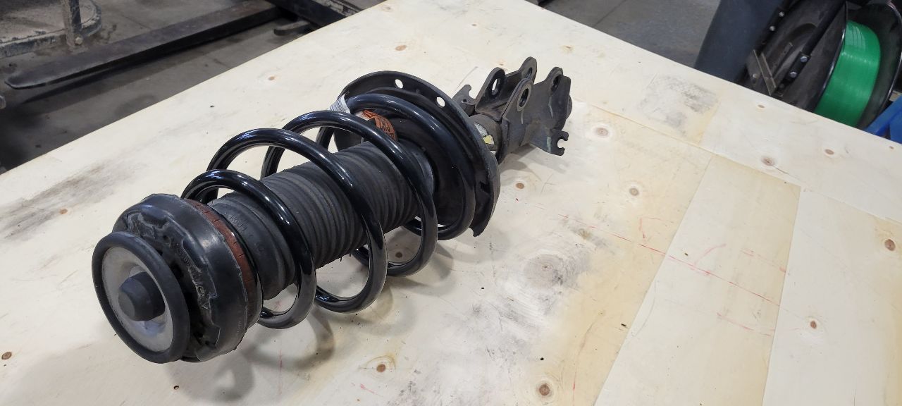 2015 CAMARO FRONT LH DRIVER STRUT SS 1LE 33224 - image 5