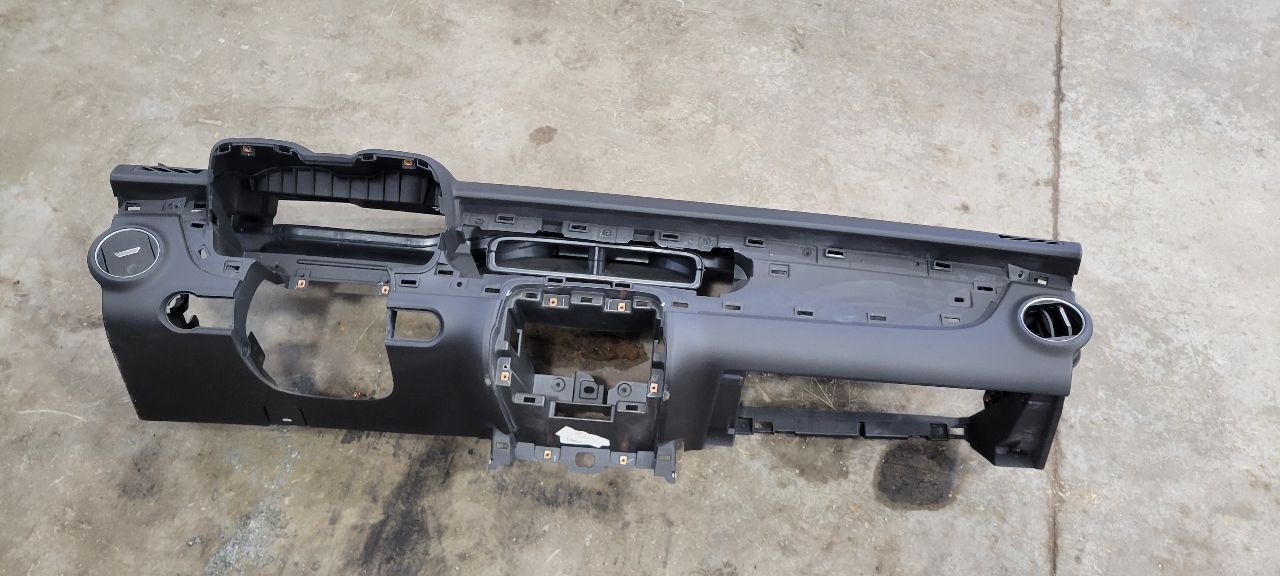 2015 CAMARO DASH PANEL WITH RH INFLATOR 33229 - image 1