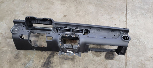 2015 CAMARO DASH PANEL WITH RH INFLATOR 33229 - image 1
