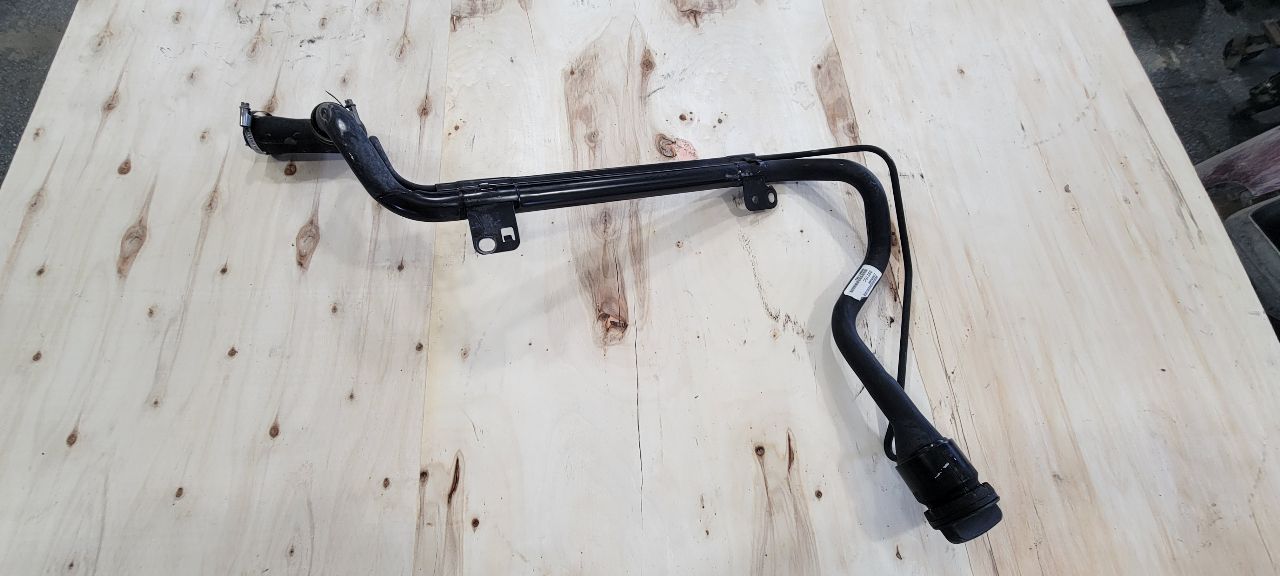 2015 CAMARO FUEL FILLER NECK 22925350 33232 - image 5
