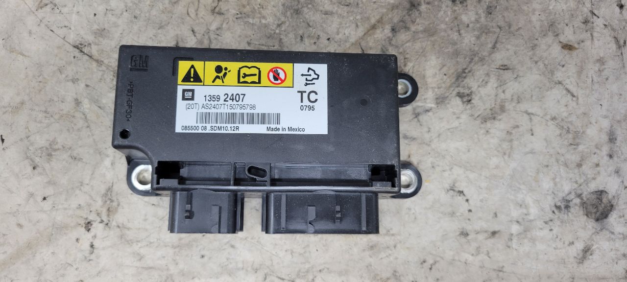2015 CAMARO SRS MODULE NO BAGS BLOWN 33243 - image 1