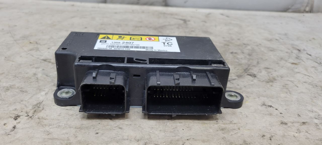 2015 CAMARO SRS MODULE NO BAGS BLOWN 33243 - image 2