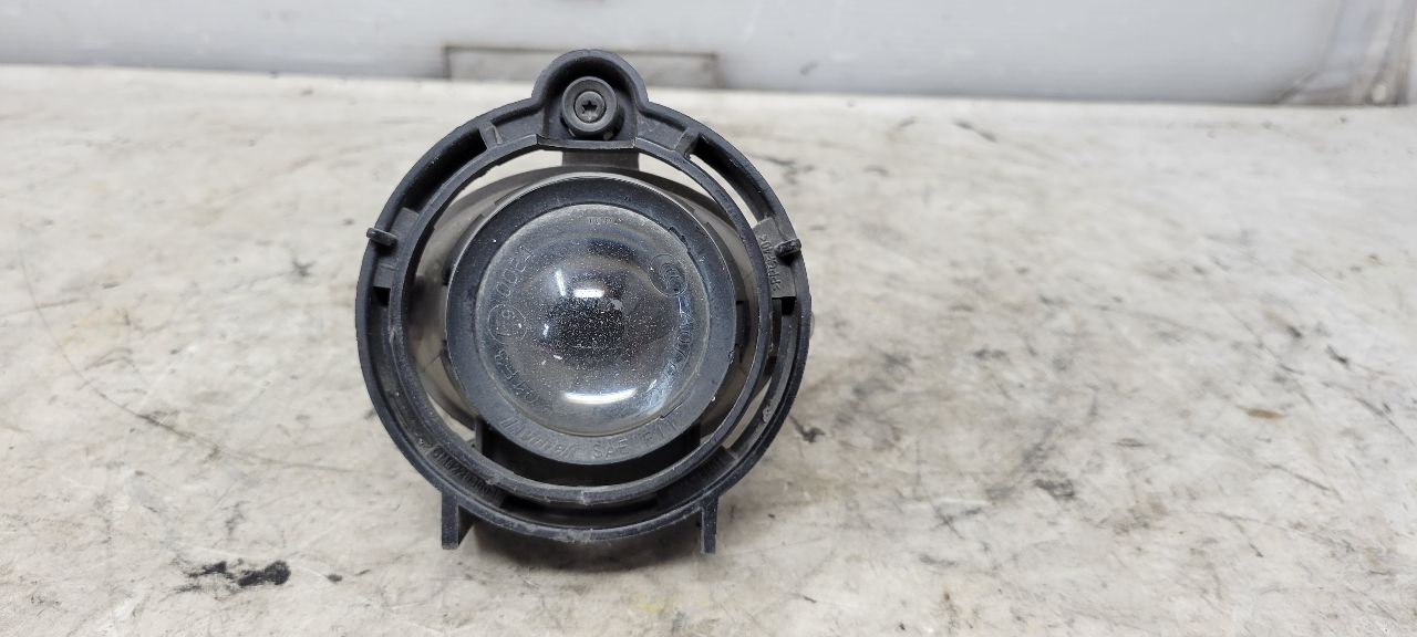 2015 CAMARO OEM FRONT FOG LAMP 22830038 33252 - image 1
