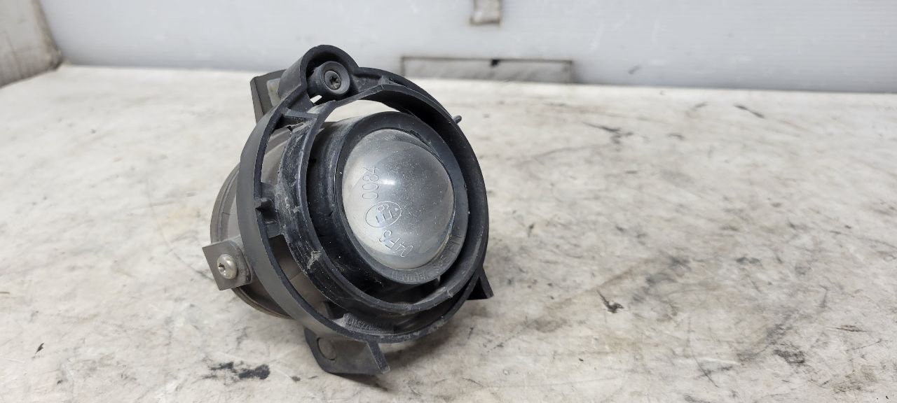 2015 CAMARO OEM FRONT FOG LAMP 22830038 33252 - image 7